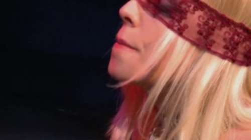 ФРАНЦУЗСКОЕ ПОРНО: групповой анальный секс в два ствола на сцене театра