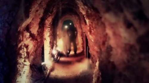 ШАХТЕРСКОЕ ПОРНО: горняк трахает жгучую сисястую бабу после взрыва на шахте