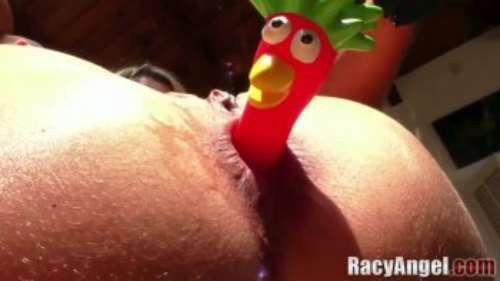 Порнуха с анальными вибраторами, пробками и игрушками в попе