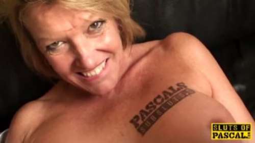 Порно со зрелой англичанкой: она трахается с бородатым мужиком