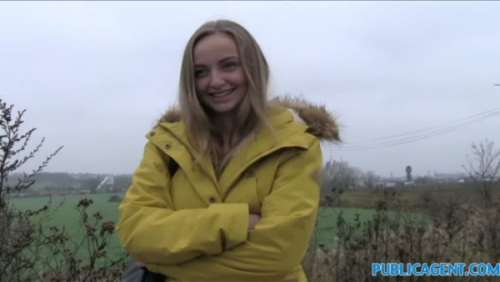 ПабликАГент: девушку развели на секс в машине.