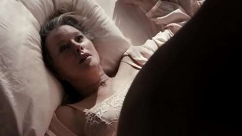 Эротика с жиголо. Молодой и красивый парень любит взрослых женщин