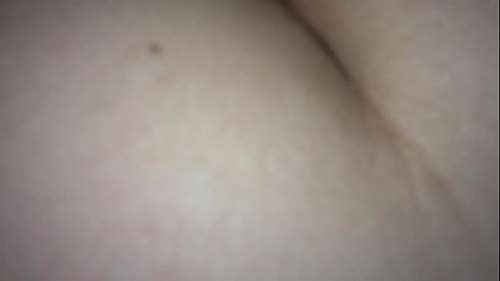 Муж лижет волосатый анус своей жены на камеру