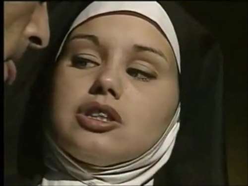 Монашка отдается грешнику в приходе