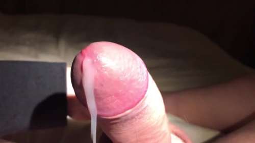 Сперма вытекает из члена после дрочки. Большой HD сборник